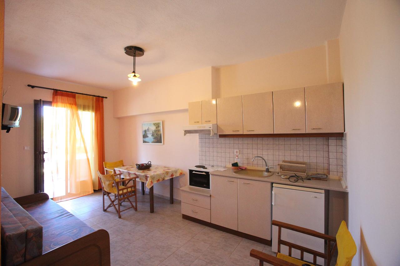 Elena Apartments & Studios Vourvourou Eksteriør billede